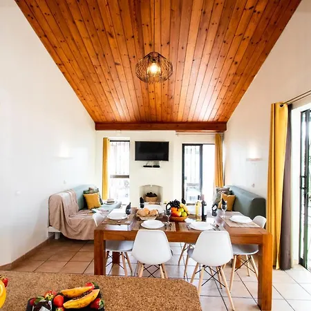 Villa Krabi - Elegante Moradia Com Piscina Aquecivel - Albufeira
